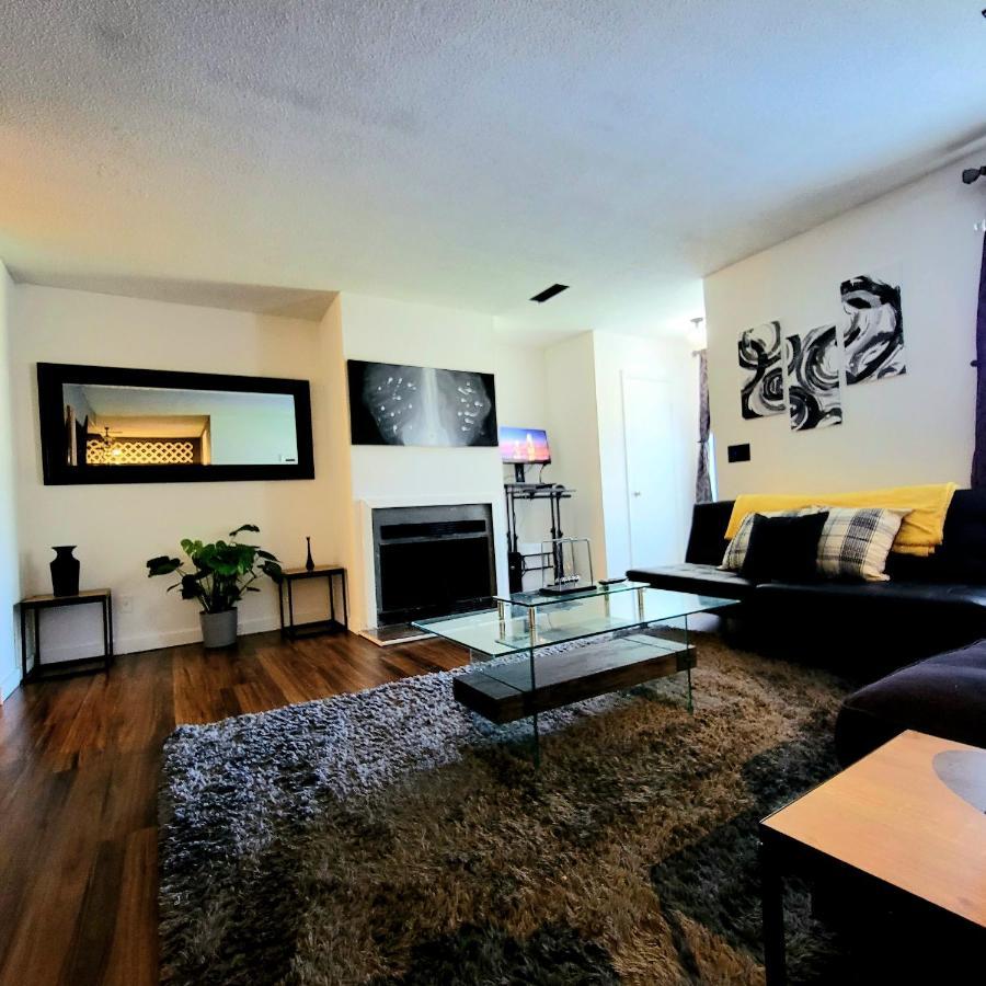 Вилла Hi-Tek-Duplex A-Two 75In 4K Led Чарльстон Экстерьер фото