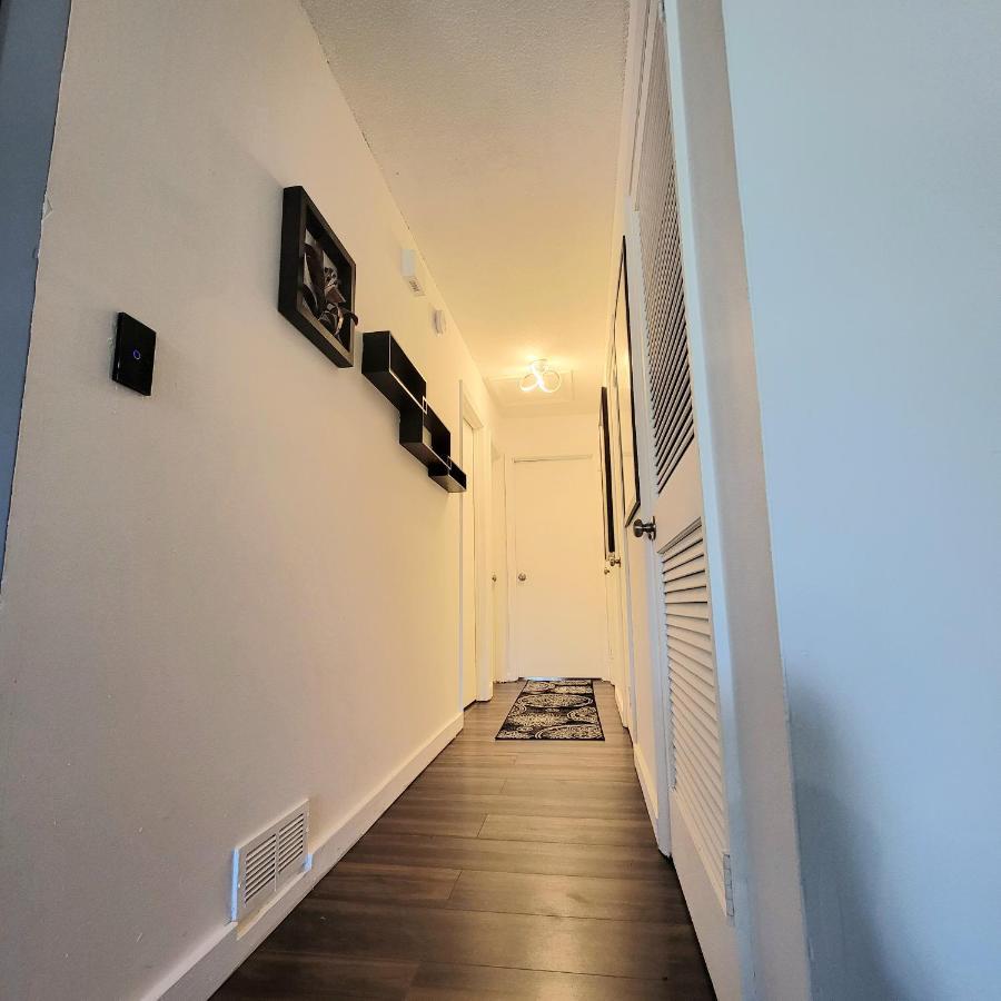 Вилла Hi-Tek-Duplex A-Two 75In 4K Led Чарльстон Экстерьер фото